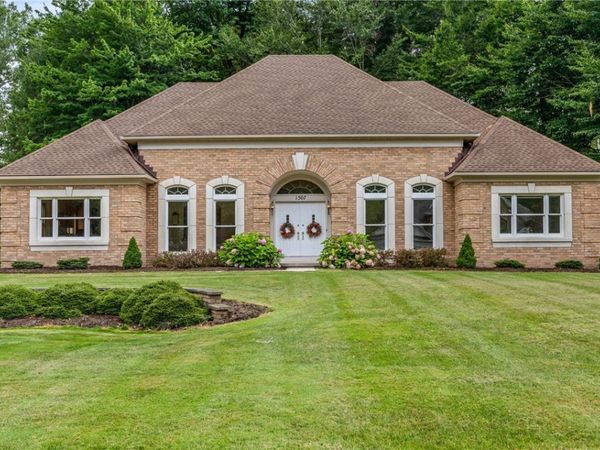 1507 Fallen Leaf , Webster, NY 14580