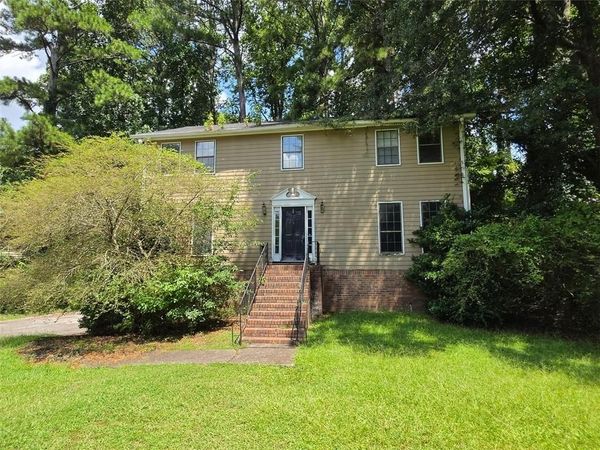 2704 Phillips Drive SW, Marietta, GA 30064