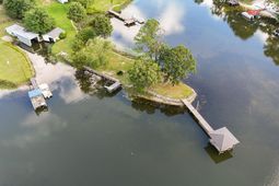 2475 Clubhouse Road photo 4