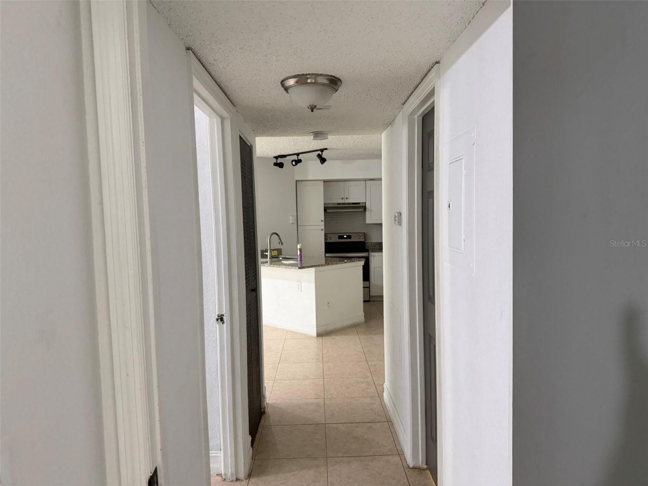 4658 Commander Drive, Unit 813, Orlando, FL 32822 Photo