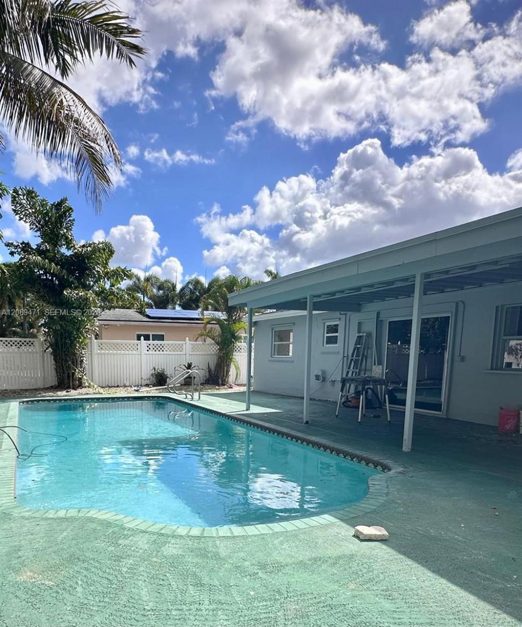 6777 NW 4th St , Margate, FL 33063 Photo