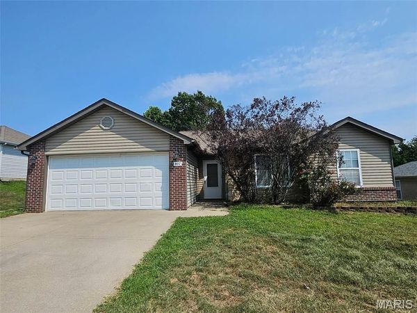 107 Pioneer Court, Waynesville, MO 65583
