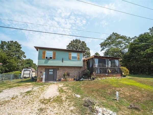104 Maple Street, St Robert, MO 65584