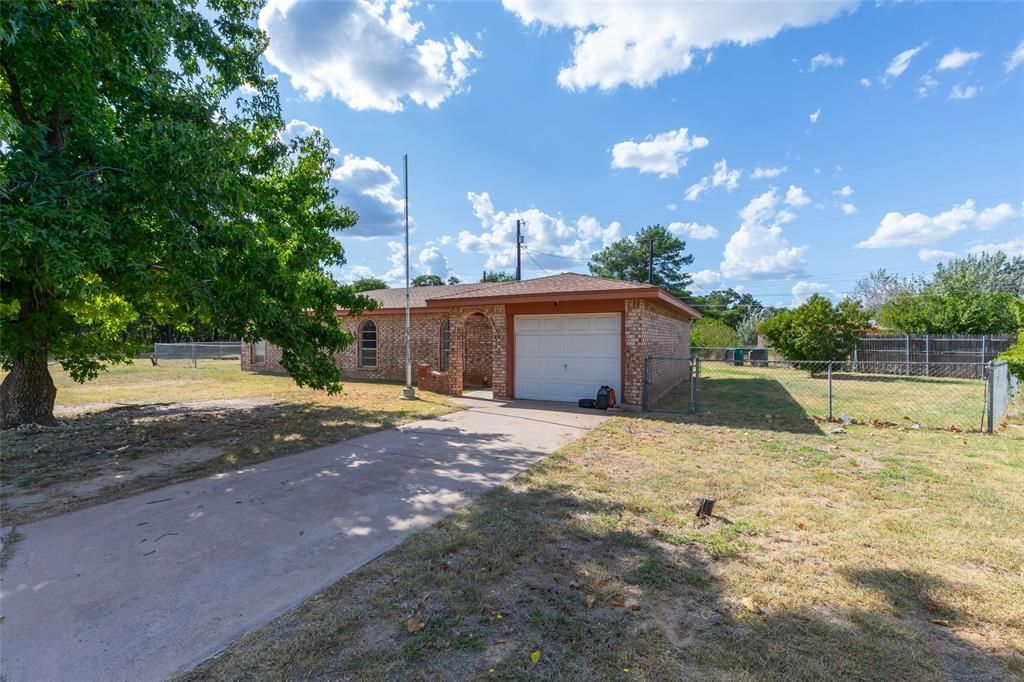 1714 Locksley Court, Clyde, TX 79510 Main Photo