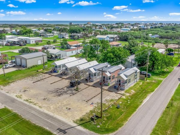 702 N 8TH ST, Port O'Connor, TX 77982