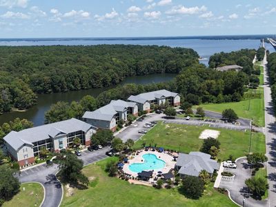 306 Trillium Court, Santee, SC 29142