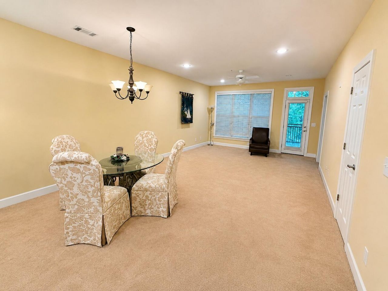 306 Trillium Court Photo 15