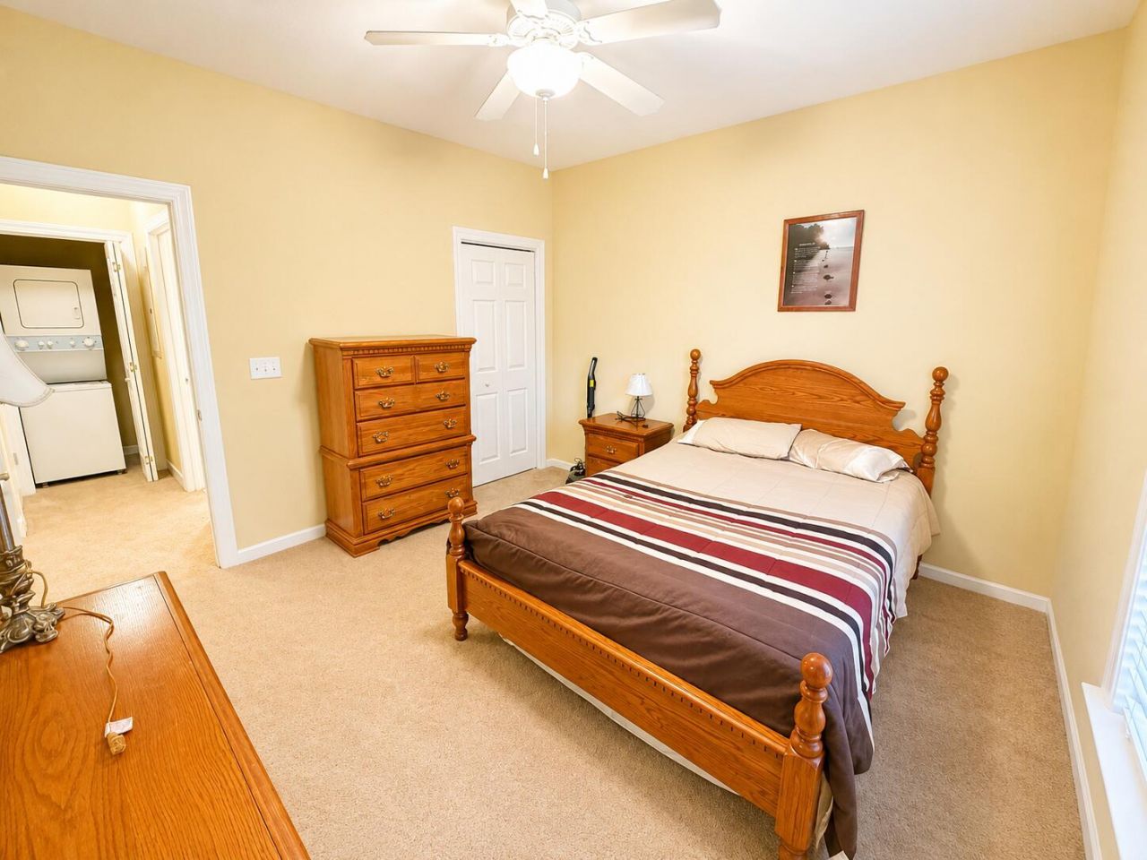306 Trillium Court Photo 17