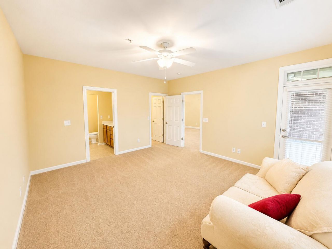 306 Trillium Court Photo 19