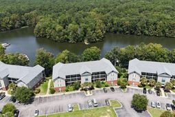 306 Trillium Court photo 4