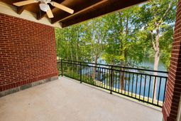 306 Trillium Court photo 4