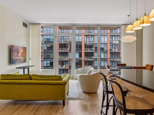 215 10th Avenue S, Unit 633, Minneapolis, MN 55415