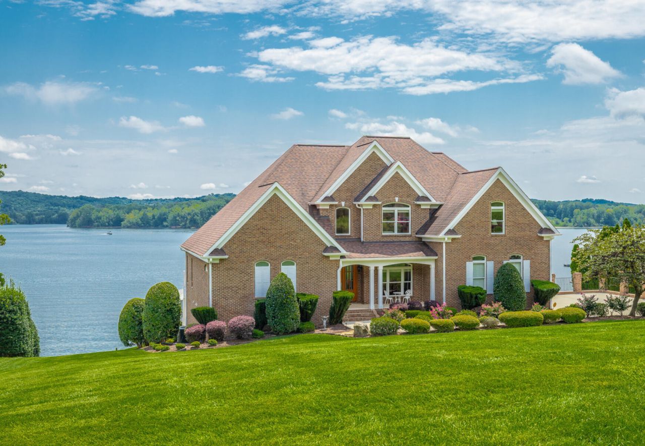 2611 Heron Cove Lane, Soddy Daisy, TN 37379 Main Photo