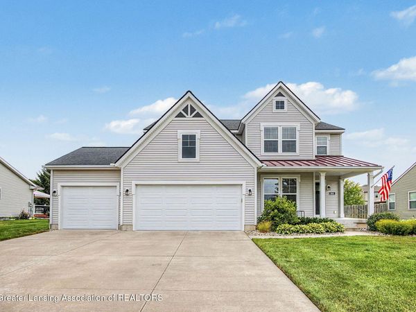3861 Carnaby Drive, Lansing, MI 48906