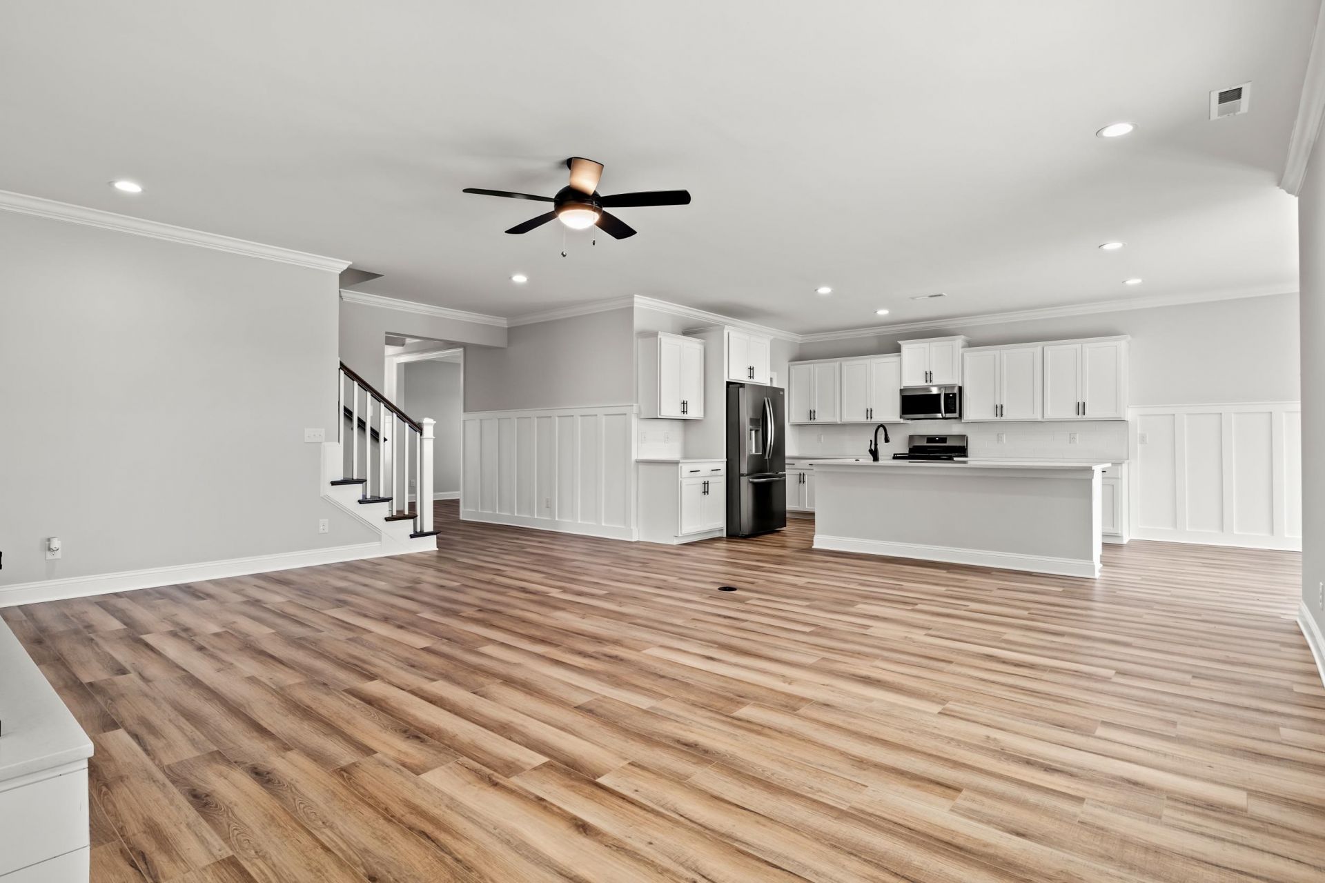 1030 Anne St. Photo 10