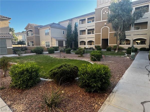 8777 W Maule Avenue, Unit 1121, Las Vegas, NV 89148