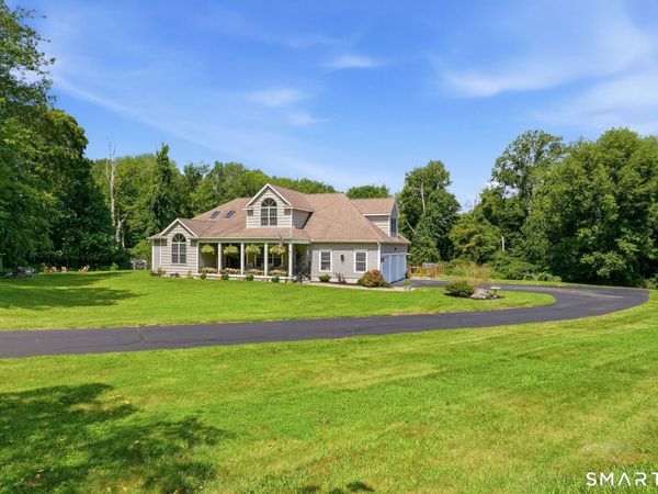 210 Forsyth, Salem, CT 06420