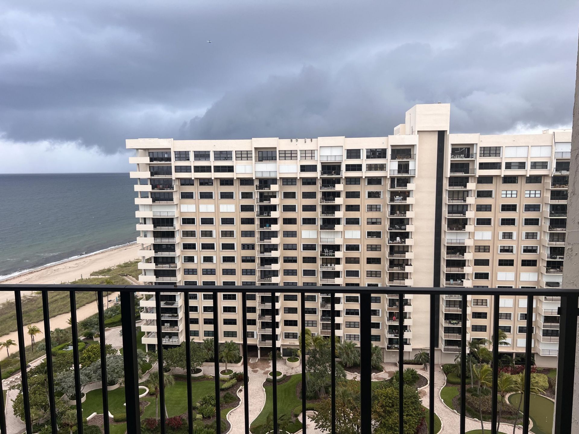 5100 N Ocean Boulevard, Unit 1701, Lauderdale by the Sea, FL 33308 Photo