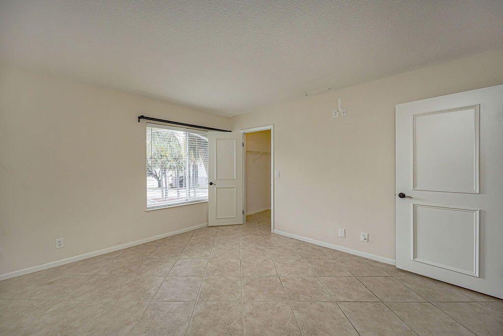 815 W Boynton Beach Boulevard, Unit 1-203, Boynton Beach, FL 33426 Photo