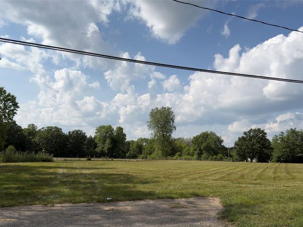 Lavelle Rd Lavelle Road, Flint Township, Mi 48504