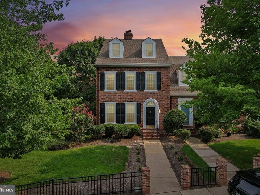 25 Commanders Drive , Washington Crossing, PA 18977 Main Photo