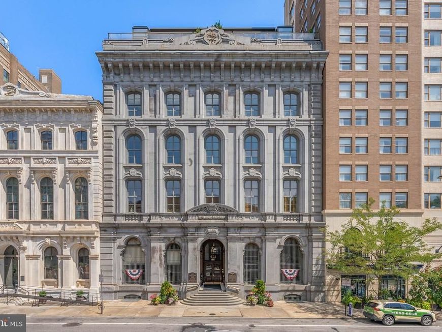 421 Chestnut Street, Unit 401, Philadelphia, PA 19106 Main Photo
