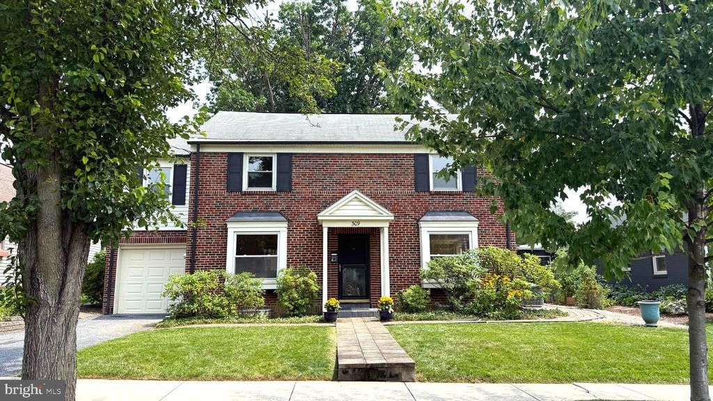 309 N 29TH STREET, CAMP HILL, PA 17011