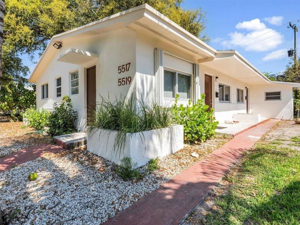 5517 NW 1st Pl , Miami, FL 33127