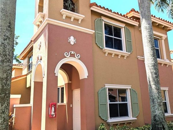 10645 SW 8th St, Unit 2406, Pembroke Pines, FL 33025