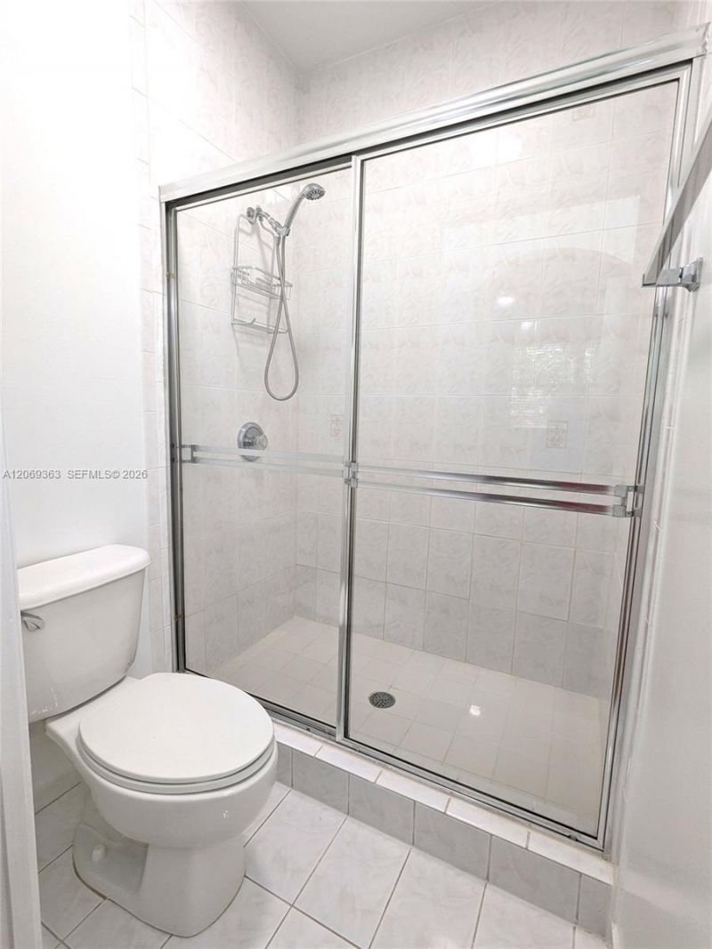 10645 SW 8th St, Unit 2406, Pembroke Pines, FL 33025 Photo