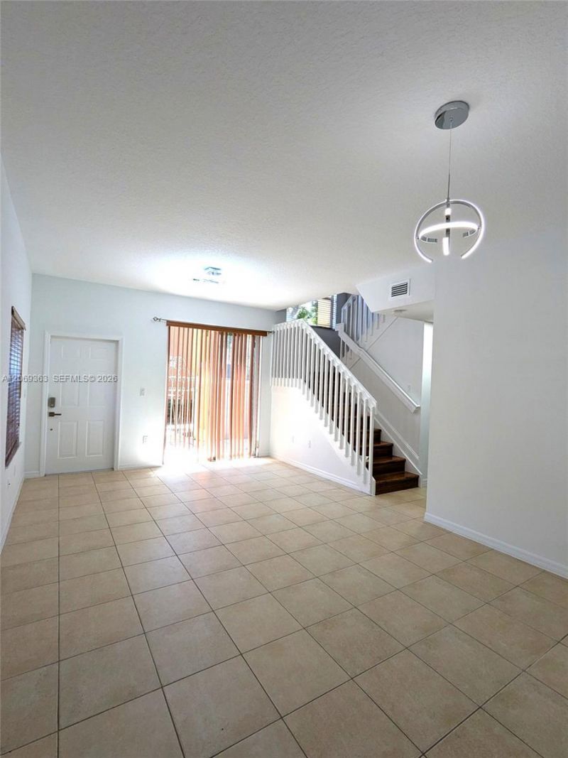 10645 SW 8th St, Unit 2406, Pembroke Pines, FL 33025 Photo