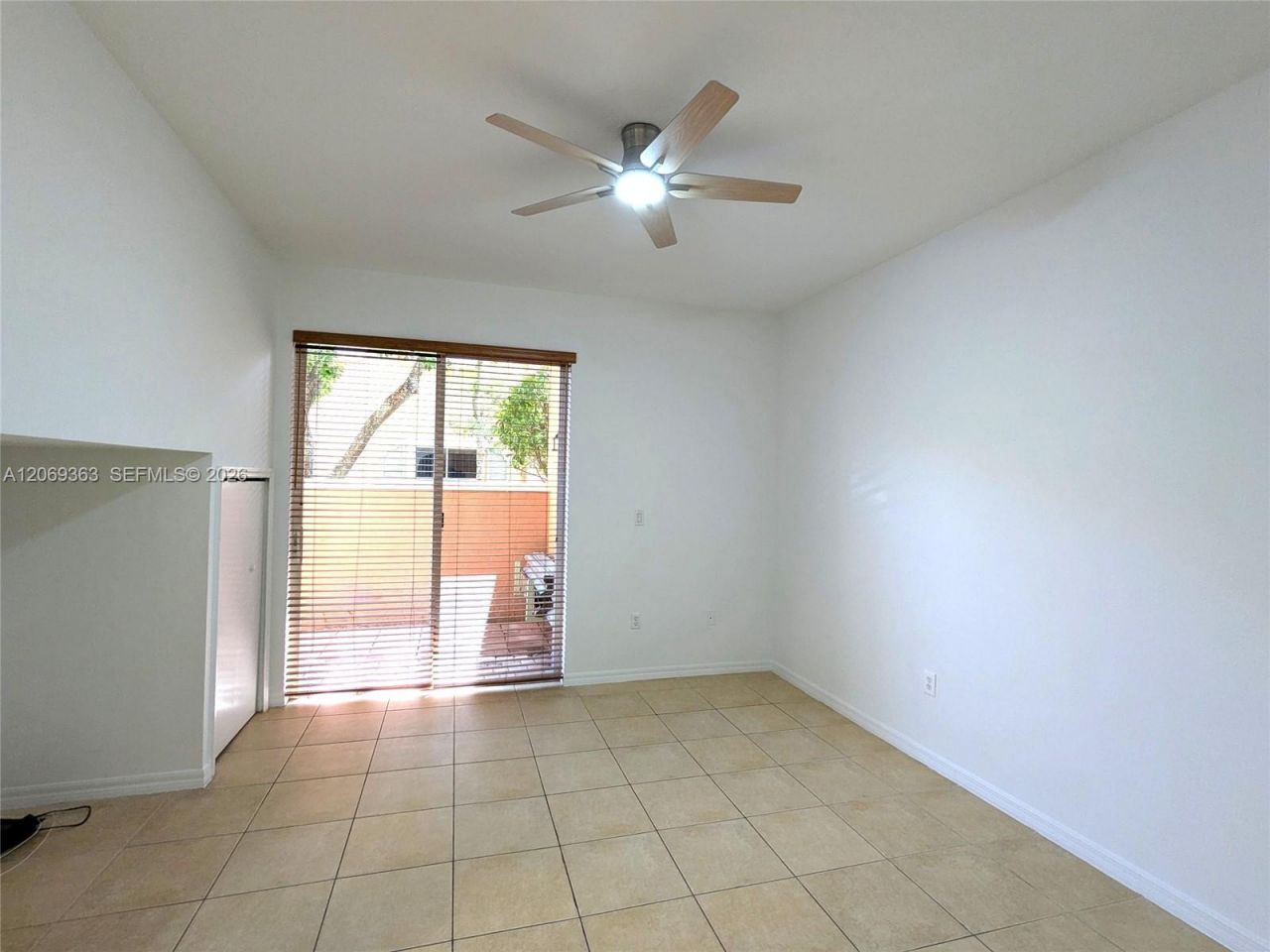 10645 SW 8th St, Unit 2406, Pembroke Pines, FL 33025 Photo