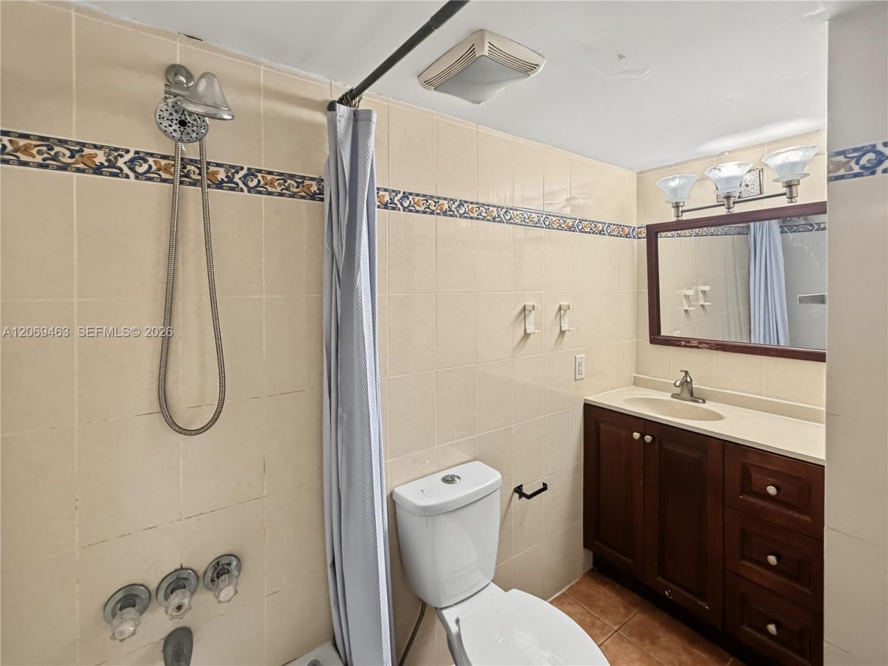 1801 S Treasure Dr, Unit 112, North Bay Village, FL 33141 Photo