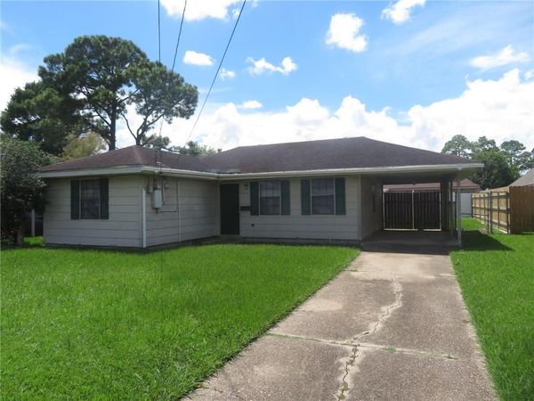 509 RIVER OAKS Drive , New Orleans, LA 70131