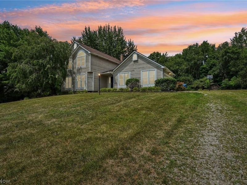 941 Karla Drive , Clinton, OH 44216 Photo 3
