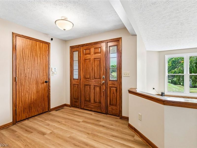 941 Karla Drive , Clinton, OH 44216 Photo 5
