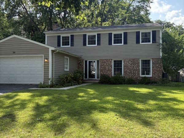 1613 CLYDE Drive , Naperville, IL 60565