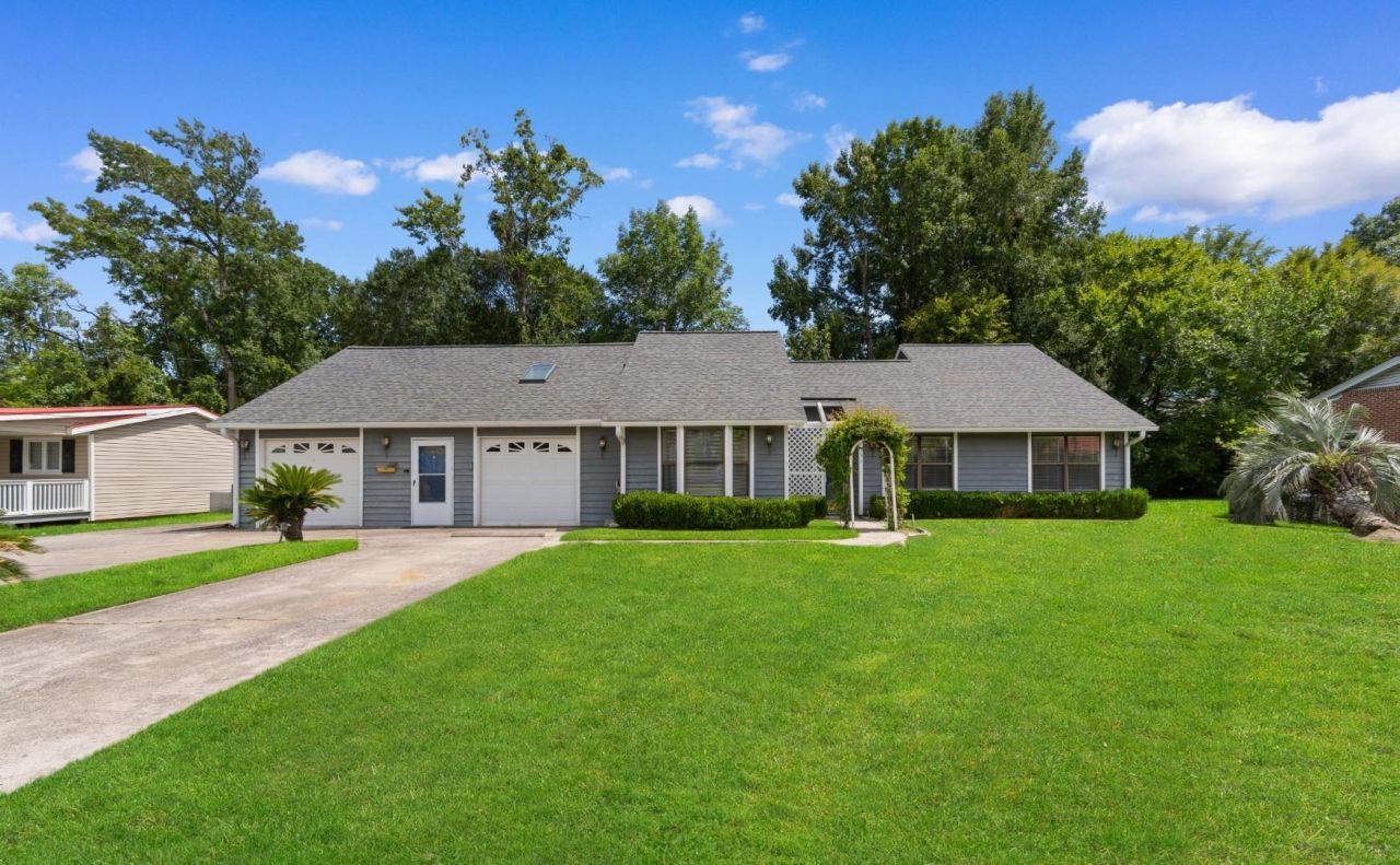 331 Waterside Dr., Myrtle Beach, SC 29577 Main Photo