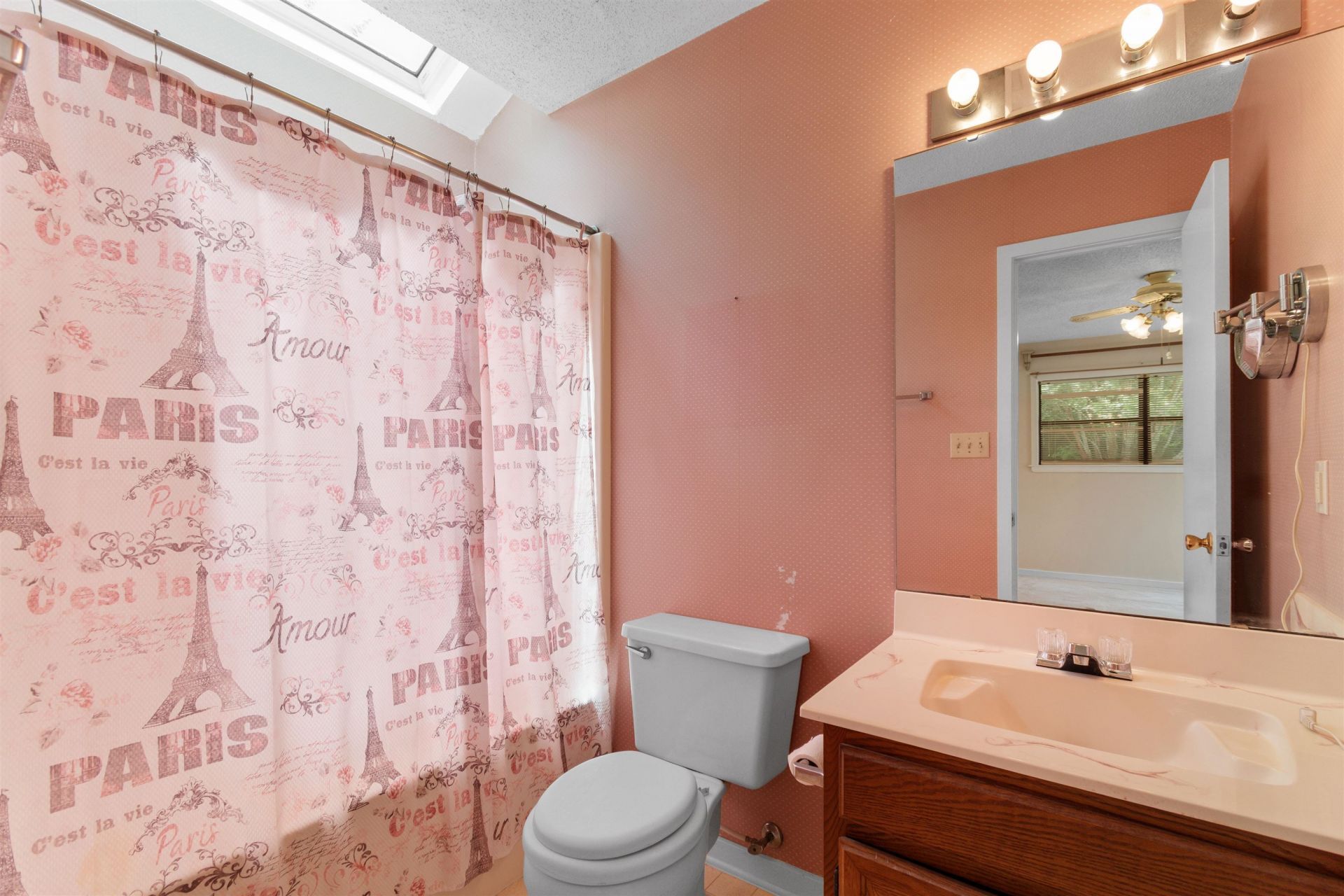 331 Waterside Dr. Photo 14