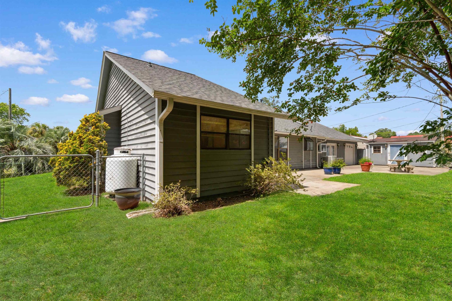 331 Waterside Dr. Photo 35