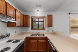 331 Waterside Dr. photo 4
