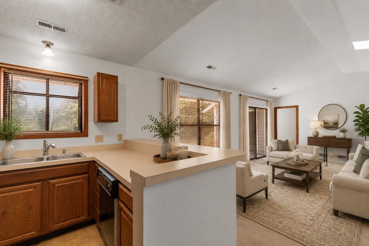 331 Waterside Dr. Photo 6