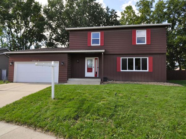 4015 Mary Lane NW, Rochester, MN 55901