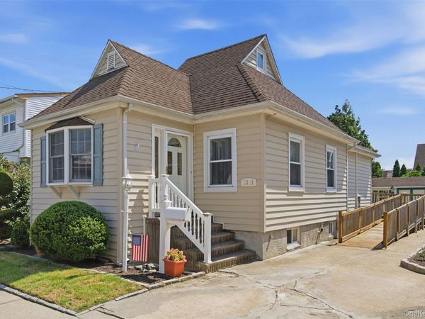 1315 Scimitar Avenue, Elmont, NY 11003