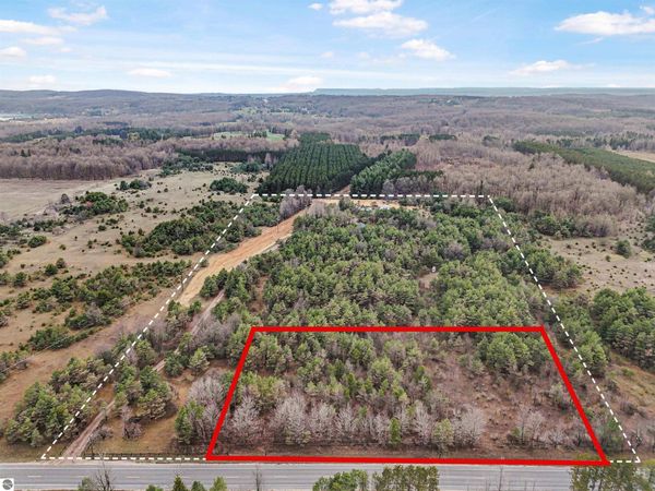 8558 Homestead Road, Benzonia, MI 49616