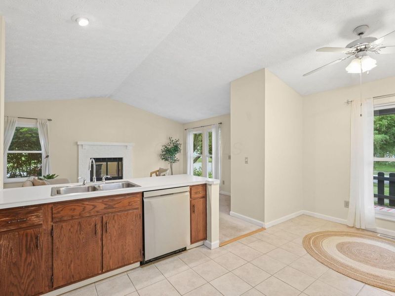 6250 Emberwood Road, Dublin, OH 43017 Photo 8