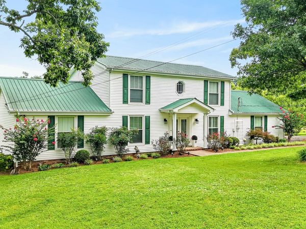 401 Bluegrass Ct , Lebanon, TN 37090
