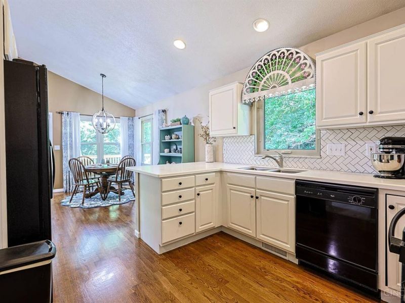 10016 Skyridge Drive, Colerain Township, OH 45252 Photo 17