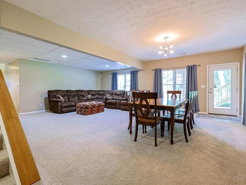 10016 Skyridge Drive, Colerain Township, OH 45252 Photo 32