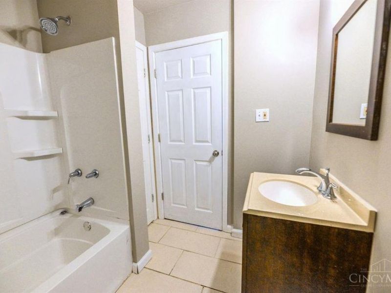 7670 Pippin Road, Colerain Township, OH 45239 Photo 12